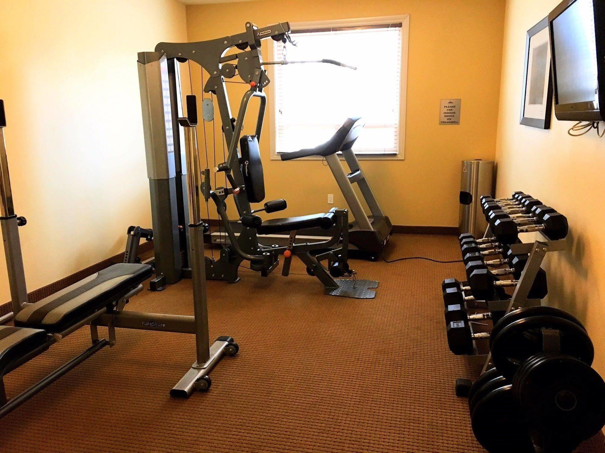 Trend Mountain Hotel & Conference Centre Tumbler Ridge Экстерьер фото